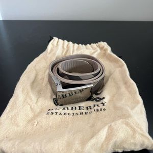 Burberry grey check belt, size 75